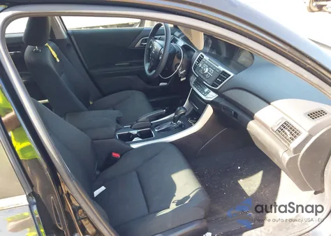 2015 Honda Accord Lx z USA, uszkodzony, nr VIN 1HGCR2F39FA088728